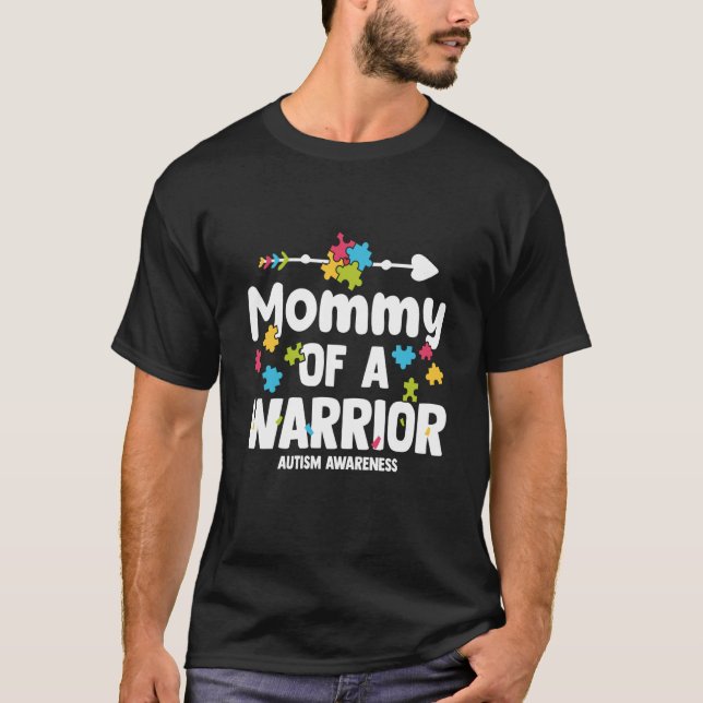 Camiseta Mommy of a Warriors Autism Family Puzzle Awareness (Anverso)
