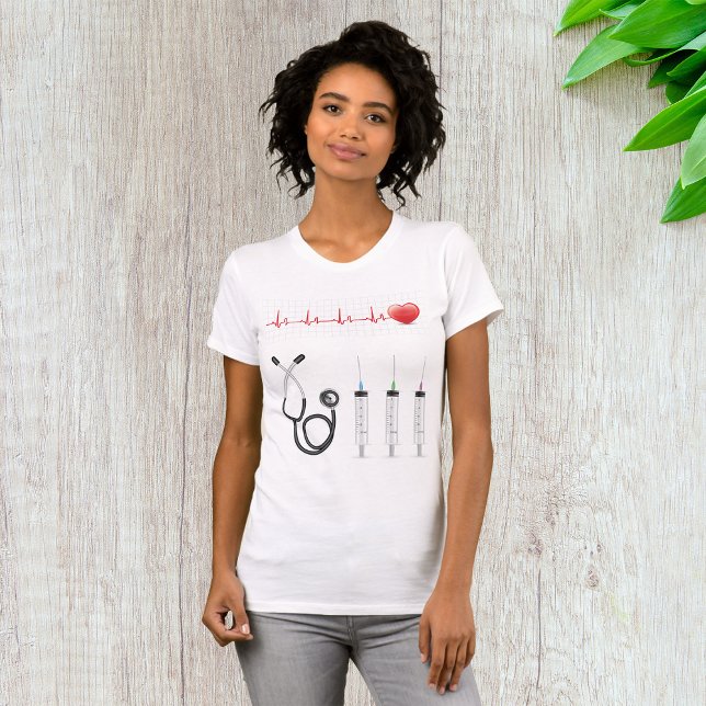 Camiseta Monitor de ECG cardíaco con estetoscopio y jeringa (Subido por el creador)