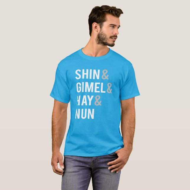 Camiseta Monja del heno de Jánuca Driedel Shin Gimel (Anverso completo)
