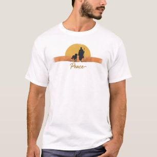 Camiseta Monje Caminante de la Paz con Perro Aloka – Camina