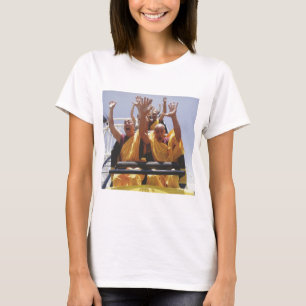 Camiseta Monjes budistas felices en una montaña rusa