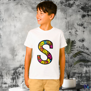 Camiseta Monograma S Tribal y Doodle Colorida y Divertida