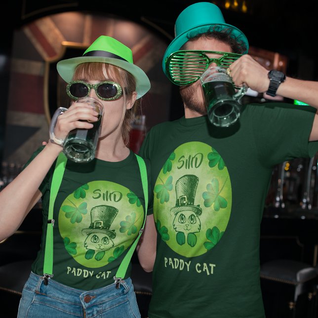 Camiseta Monogramado del gato Paddy Cat Shamrock St Patrick (Paddy Cat Shamrocks St Patrick's Cat Monogrammed T-Shirt)