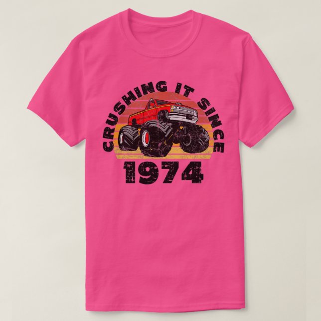 Camiseta Monster Truck Chocante Desde El Nacimiento De 1974 (Diseño del anverso)