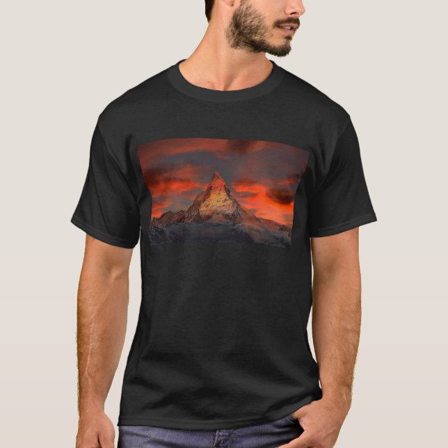 Camiseta Montaña alpina icónica Cervino en la puesta del (Anverso)