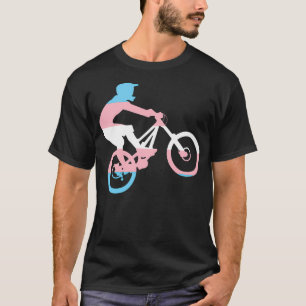 Camiseta Montaña Biker 1 Versión de la bandera transgénero
