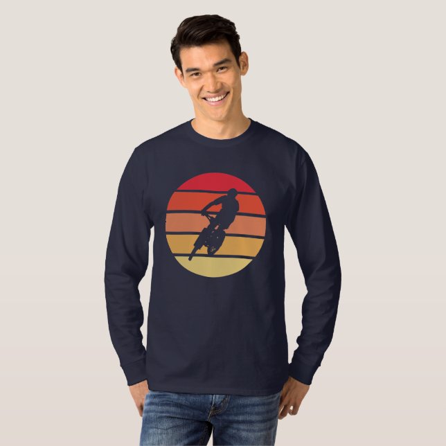 Camiseta Montaña Biking en ropa Retro Sunset Stripe (Anverso completo)