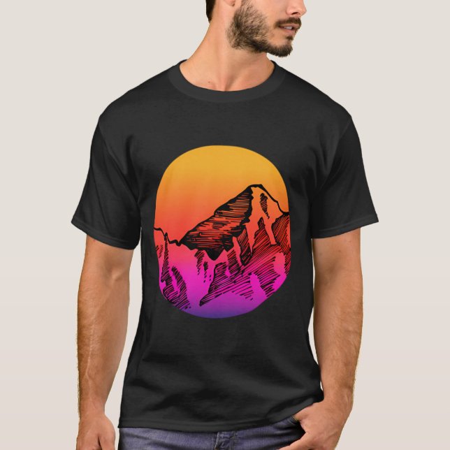 Camiseta Montaña Sunset Silhouette Pencil Art (Anverso)