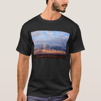 Camiseta Montañas Sandia por Albuquerque, NM