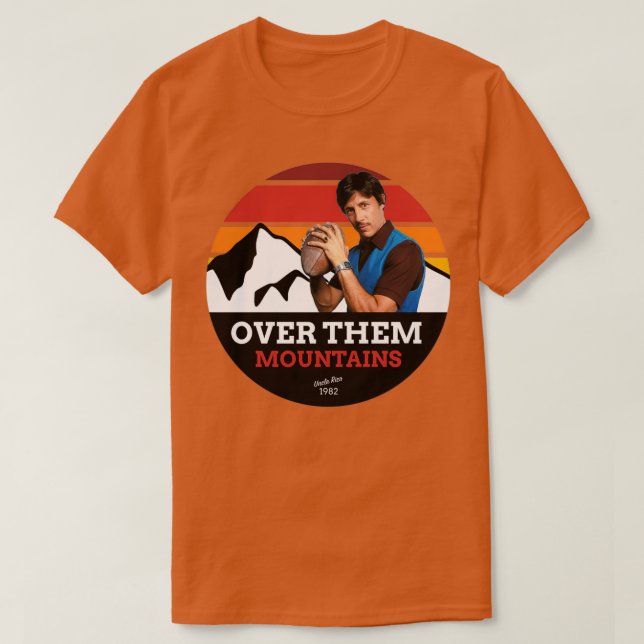 Camiseta Montañas Sobre Ellos (Diseño del anverso)