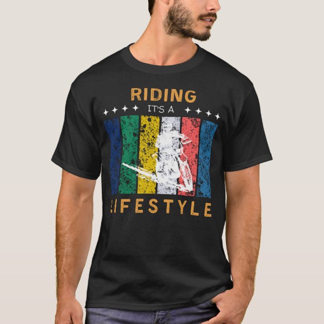 Camiseta Montar es un divertido tee de estilo de vida (Anverso)