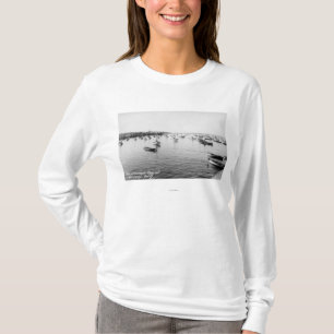 Camiseta Monterey, CA - bahía con centenares de barcos de