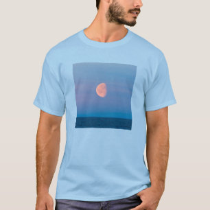 Camiseta Moon Over the Bering Sea   Russia Far East