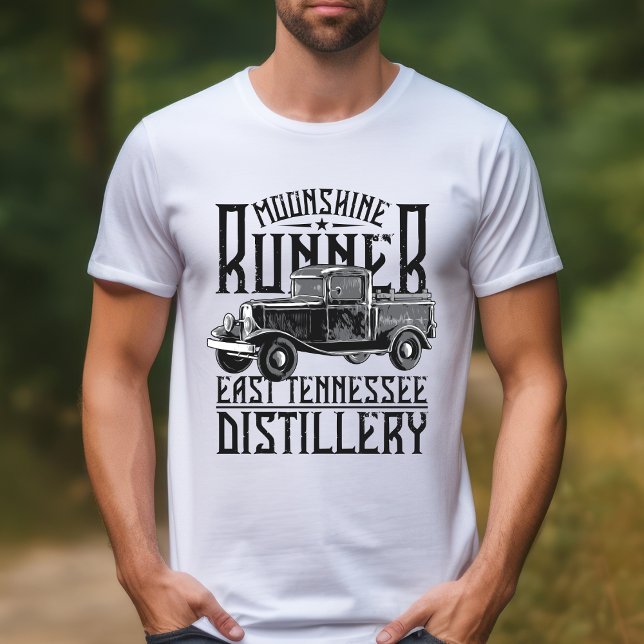 Camiseta Moonshine Runner East Tennessee Distillery T-Shirt (Subido por el creador)
