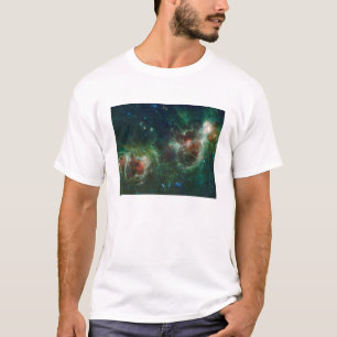 Camiseta Mosaico infrarrojo de las nebulosas del corazón y