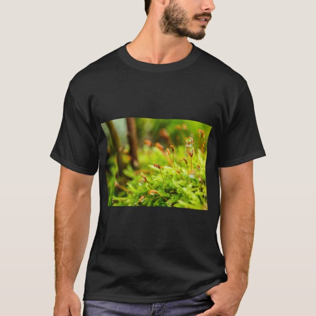 Camiseta Moss & Dewdrop Nature Vibe (Anverso)
