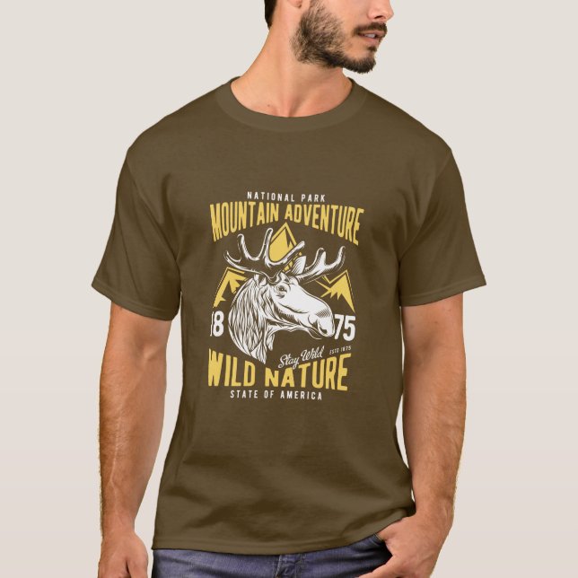 Camiseta Mountain Adventure Vintage Style Hunt Theme (Anverso)