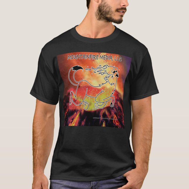 Camiseta MountainFire Coyote saltando sobre el volcán (Anverso)