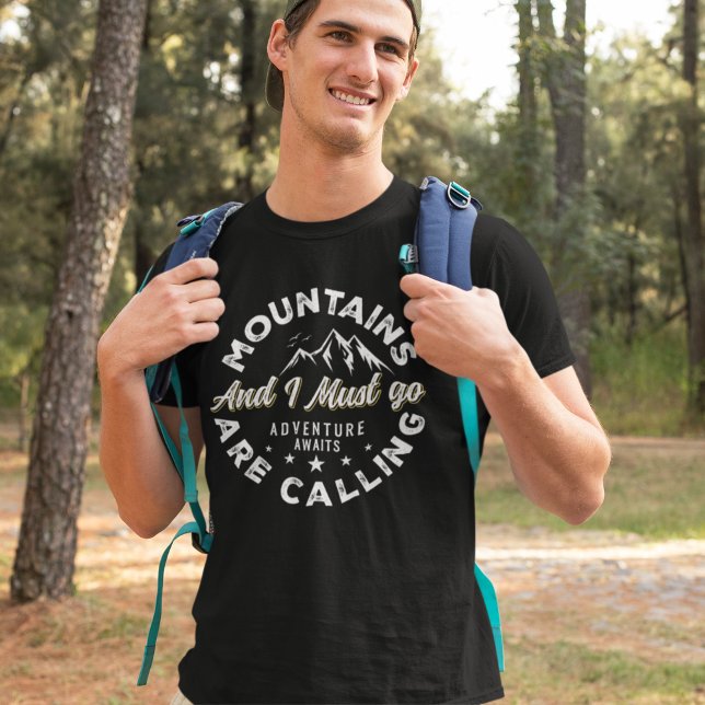 Camiseta Mountains are Calling and I Must Go Funny Camping (Subido por el creador)