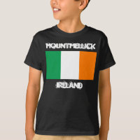 Mountmellick, Irlanda con bandera irlandesa Niños