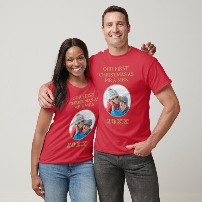 Camiseta Mr & Mrs First Christmas Gold Framed Photo (Unisexo)
