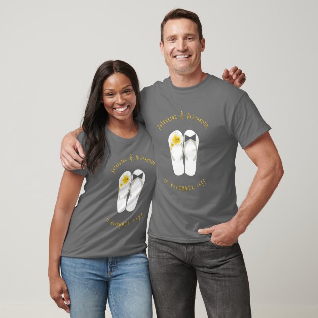 Camiseta Mr & Mrs Flip Flops Boda en la playa de Hibiscus a (Unisexo)