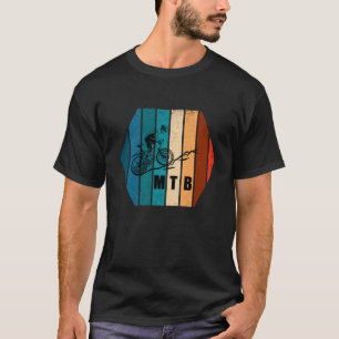 Camiseta MTB en bicicleta de montaña