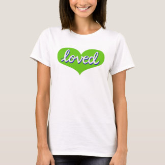 Camiseta MUCHO AMADO - corazón de amor verde -