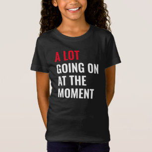 Camiseta Mucho en el momento de la diversión del concierto