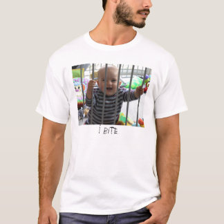 Camiseta Muerdo - Charlie me mordió