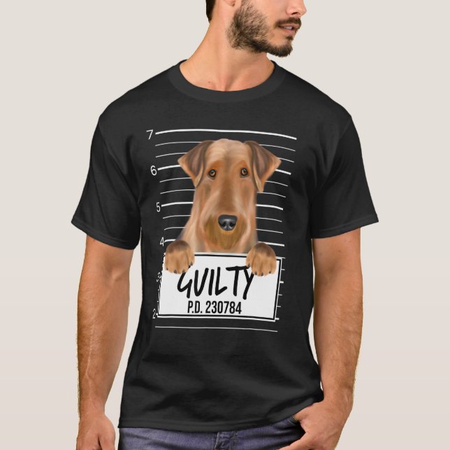 Camiseta Mugshot de Airedale Terrier Perro Culpable (Anverso)