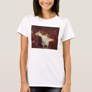 Camiseta Mujer en un sofá rojo
