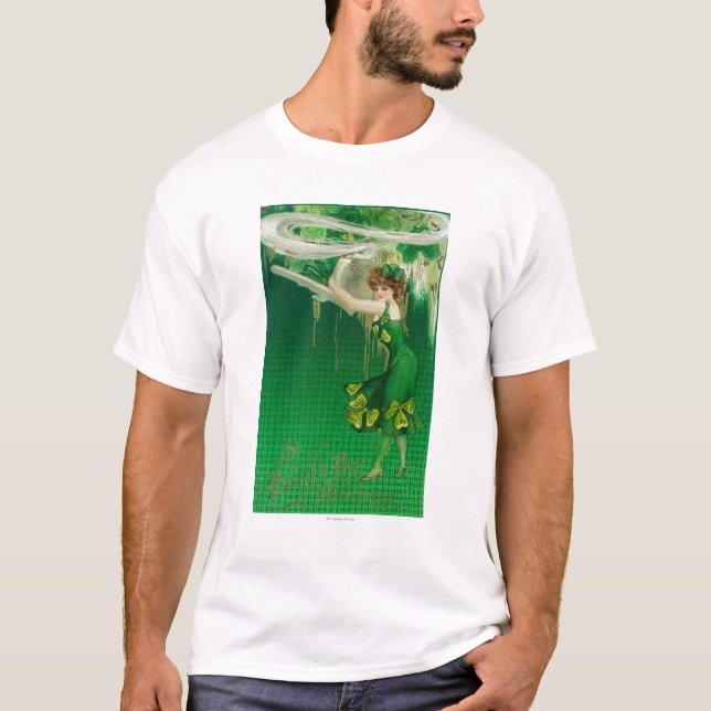 Camiseta Mujer en verde sosteniendo una escena de cuerda (Anverso)