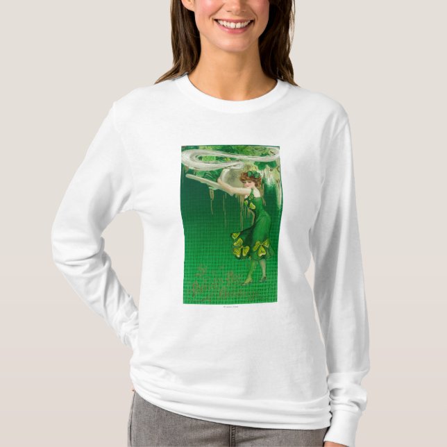 Camiseta Mujer en verde sosteniendo una escena de cuerda (Anverso)