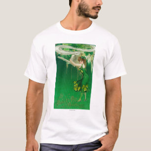 Camiseta Mujer en verde sosteniendo una escena de cuerda