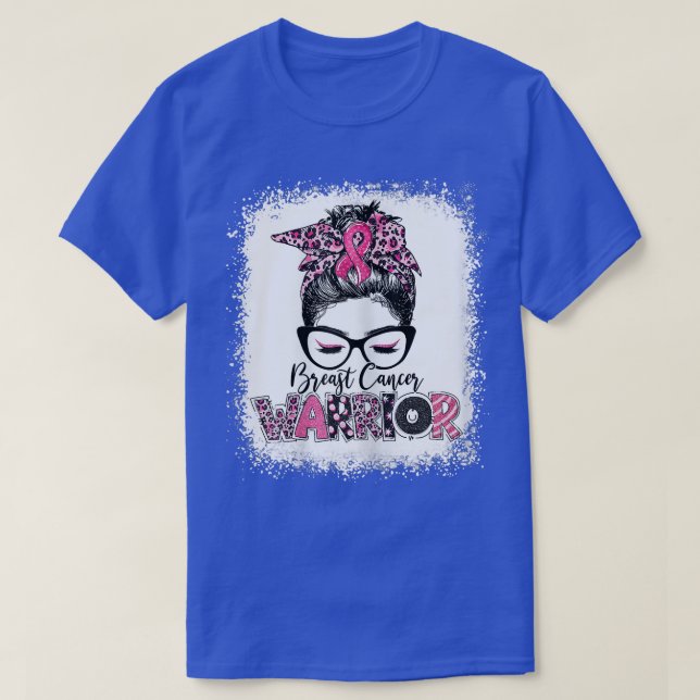Camiseta Mujer guerrera del cáncer de mama Messy Bun Leopar (Diseño del anverso)
