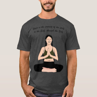 Camiseta Mujer joven y atractiva practicando yoga
