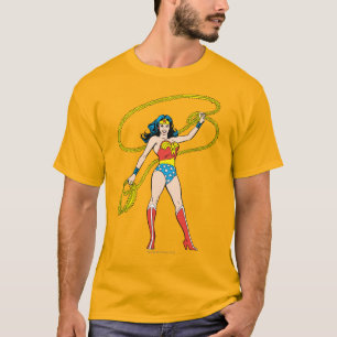 Camiseta Mujer Maravilla parada con Lasso
