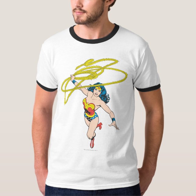 Camiseta Mujer Maravilla sostiene Lasso 2 (Anverso)