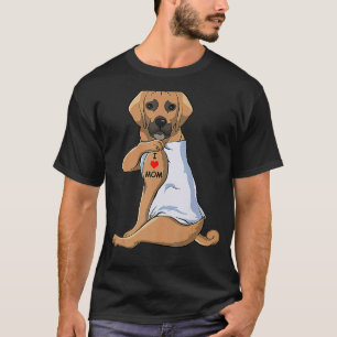 Camiseta Mujeres a las que amo a mamá también maltratan a l