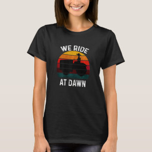 Camiseta Mujeres A Las Que Viajamos En Dawn Lawn Mower Lawn
