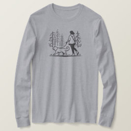 Camiseta Mujeres caminando por su perro a través de árboles