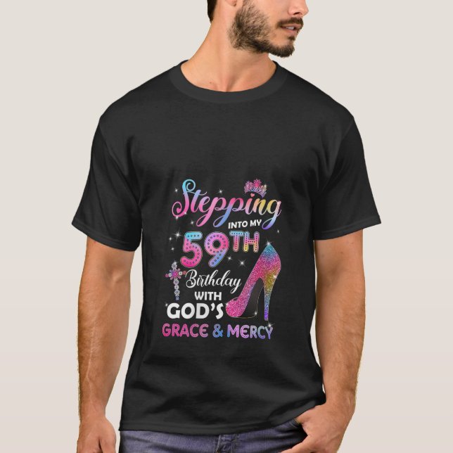 Camiseta Mujeres entrando en mi regalo de cumpleaños número (Anverso)