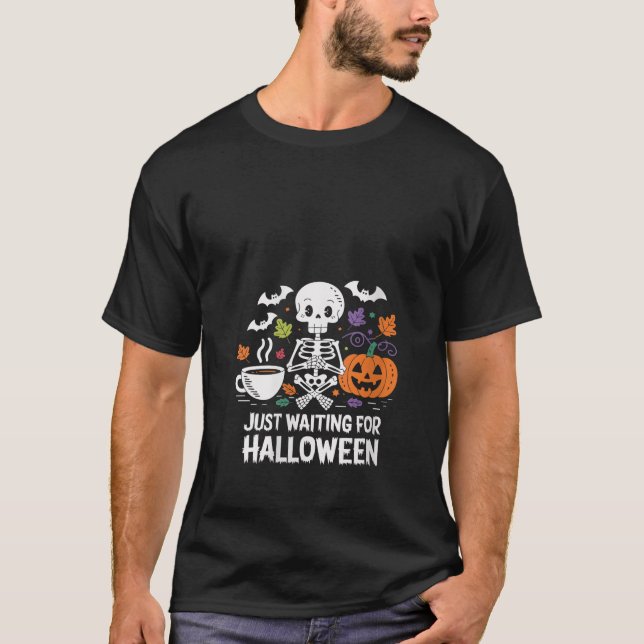Camiseta Mujeres esperando por el café de Halloween Skeleto (Anverso)
