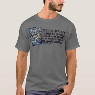 Camiseta Mujeres extrañas yacen en los estanques
