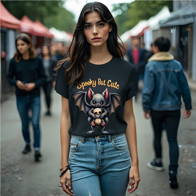 Camiseta Mujeres góticas espeluznantes pero ricas en murcié (Gothic T-Shirt- Spooky But Cute)