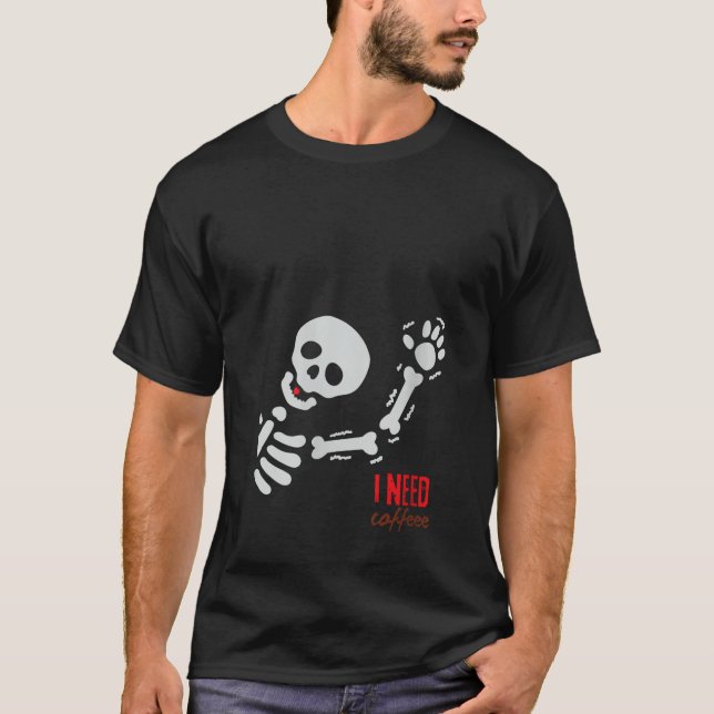 Camiseta Mujeres Halloween Funny Skeleton Necesito Café Des (Anverso)