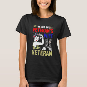 Camiseta Mujeres No soy la esposa de un veterano soy una ve