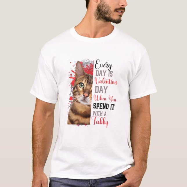 Camiseta Mujeres Tabby Cat Mom Día de San Valentín Cat Mama (Anverso)