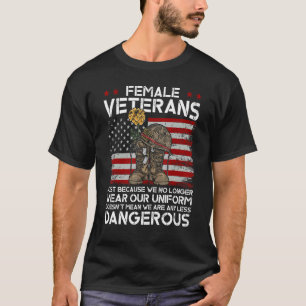Camiseta Mujeres Veteranas No Menos Peligrosas